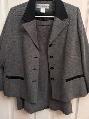 Diane Robert’s Black & White Textured Women's Suit